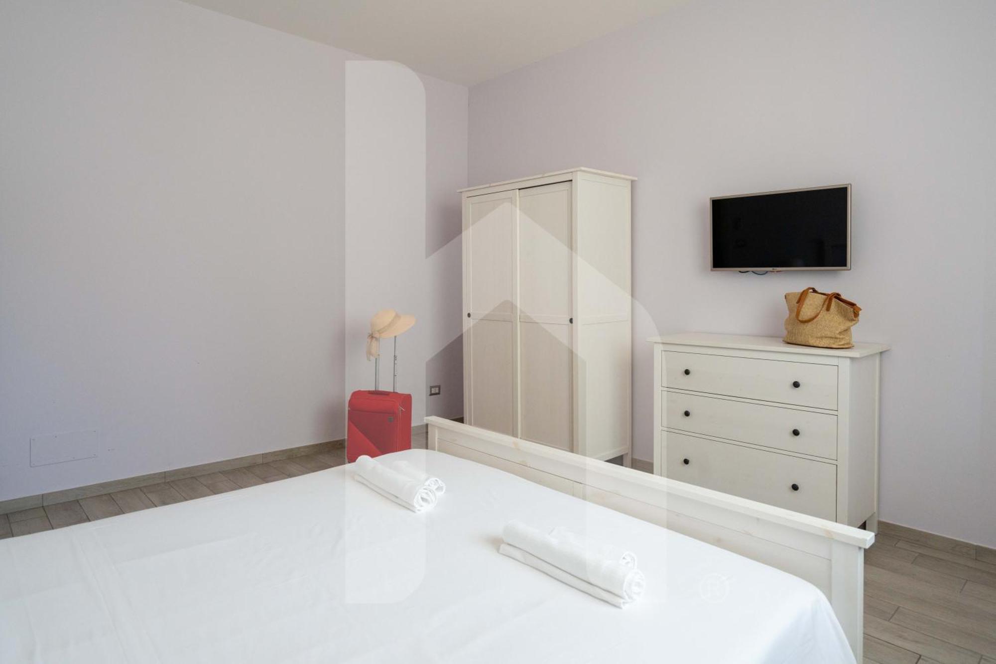 ピネートHomiday - Residenza D'Annunzioアパートメント エクステリア 写真